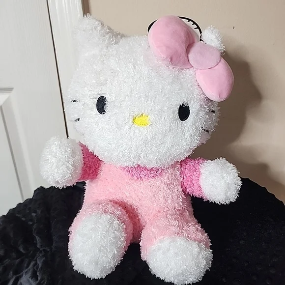 Hello Kitty PLUSH Pillow BUDDY - Picture 4 of 5